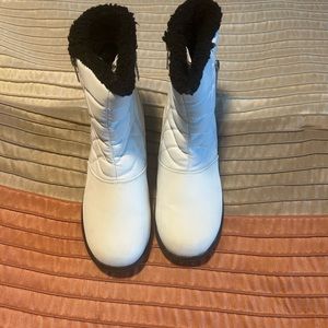 Women Totes Winter Boots.  Color Black/White.  Size 9.  Barely Worn.